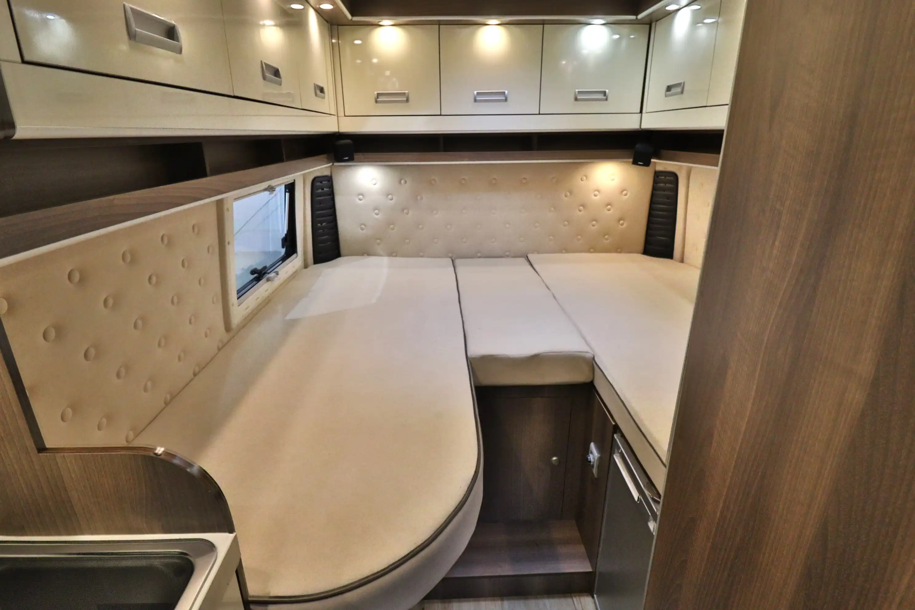 GLOBE-TRAVELER Sunliner